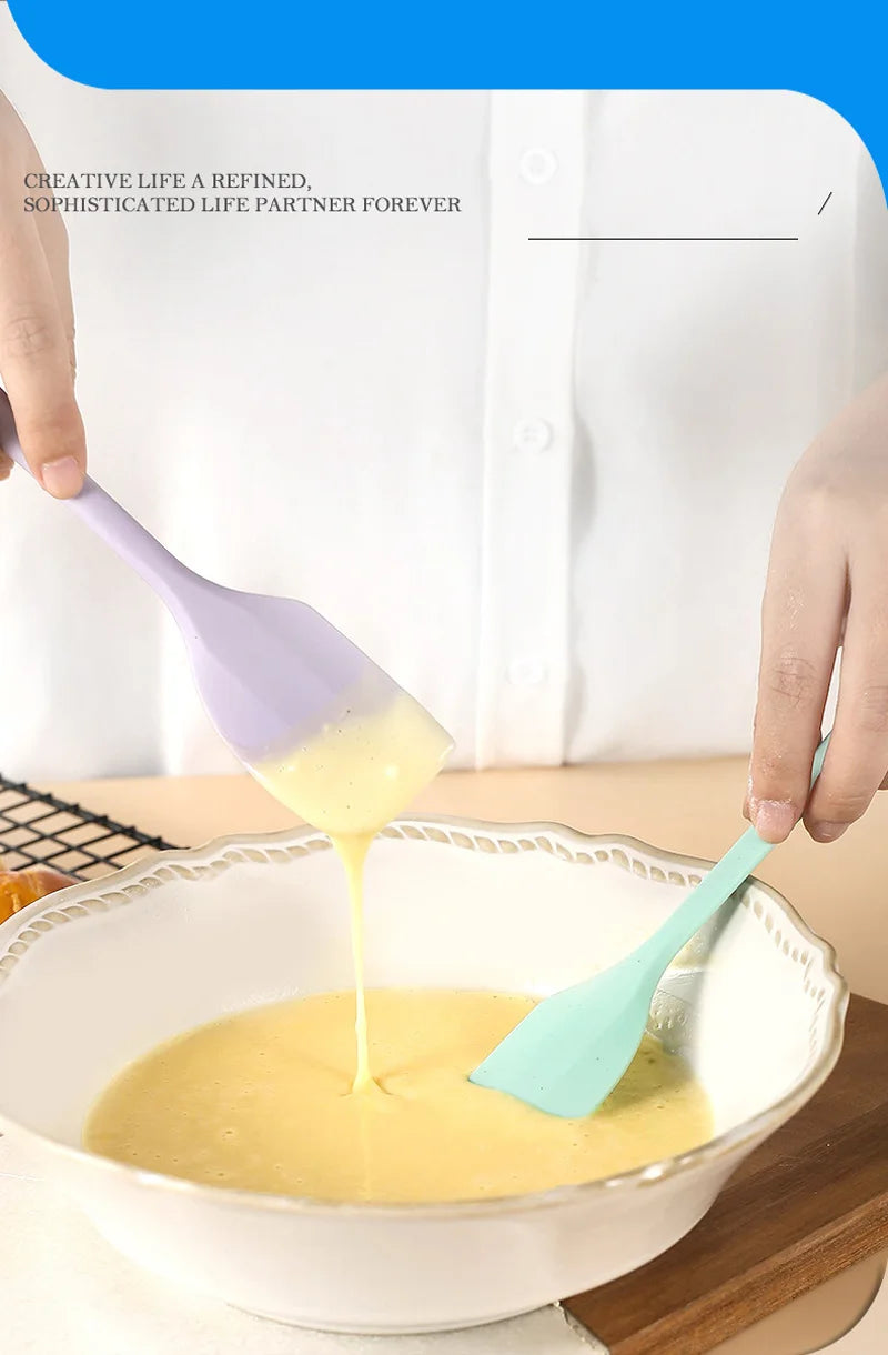 Silicone Spatula – Non-Stick & Heat-Resistant Baking Tool