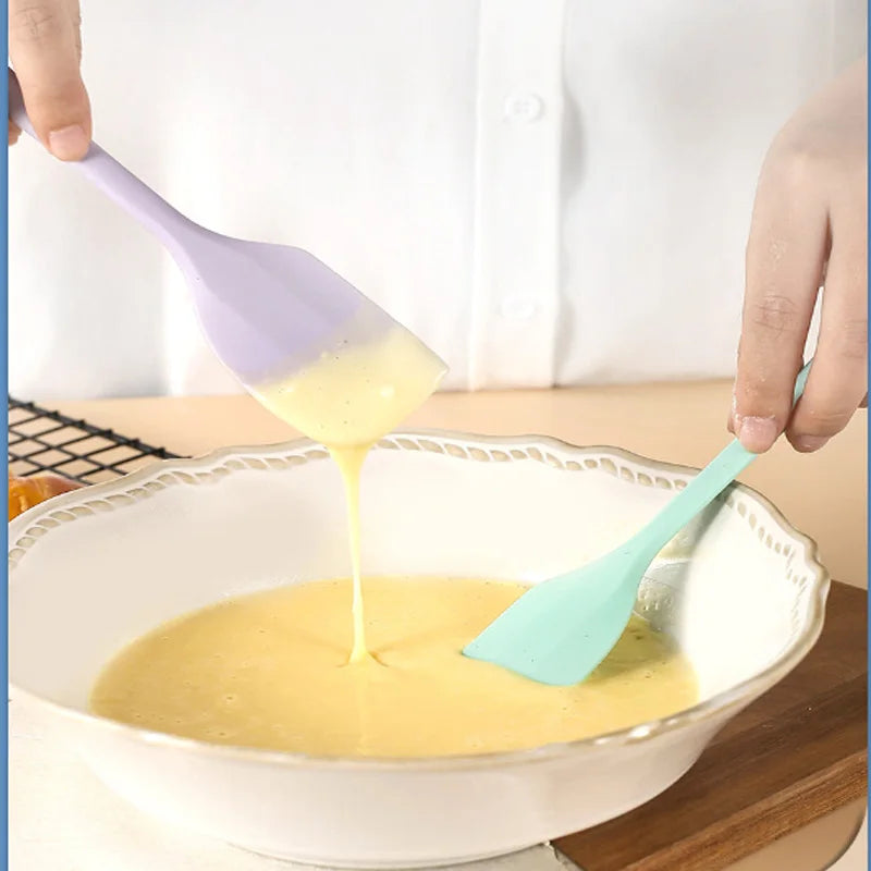 Silicone Spatula – Non-Stick & Heat-Resistant Baking Tool