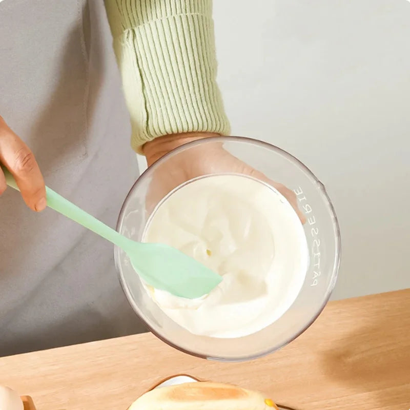 Silicone Spatula – Non-Stick & Heat-Resistant Baking Tool